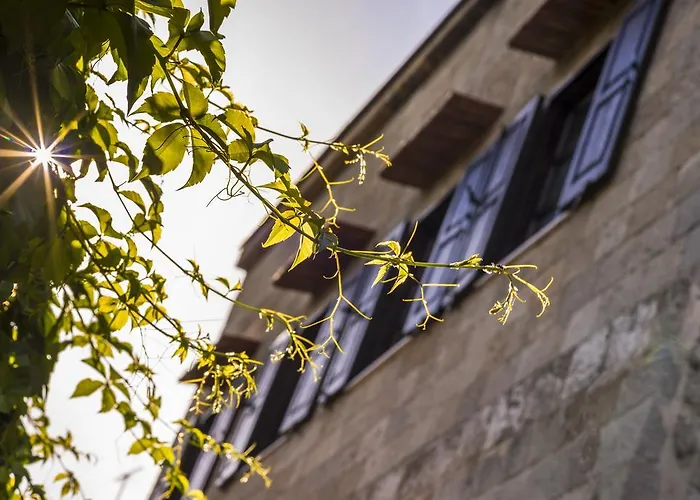 Finestra Medieval Rhodes City