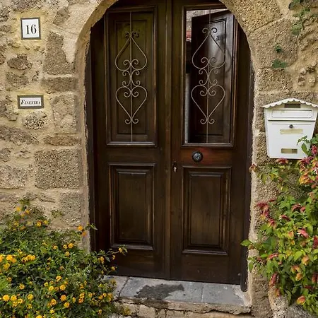 Finestra Medieval * Rhodes City